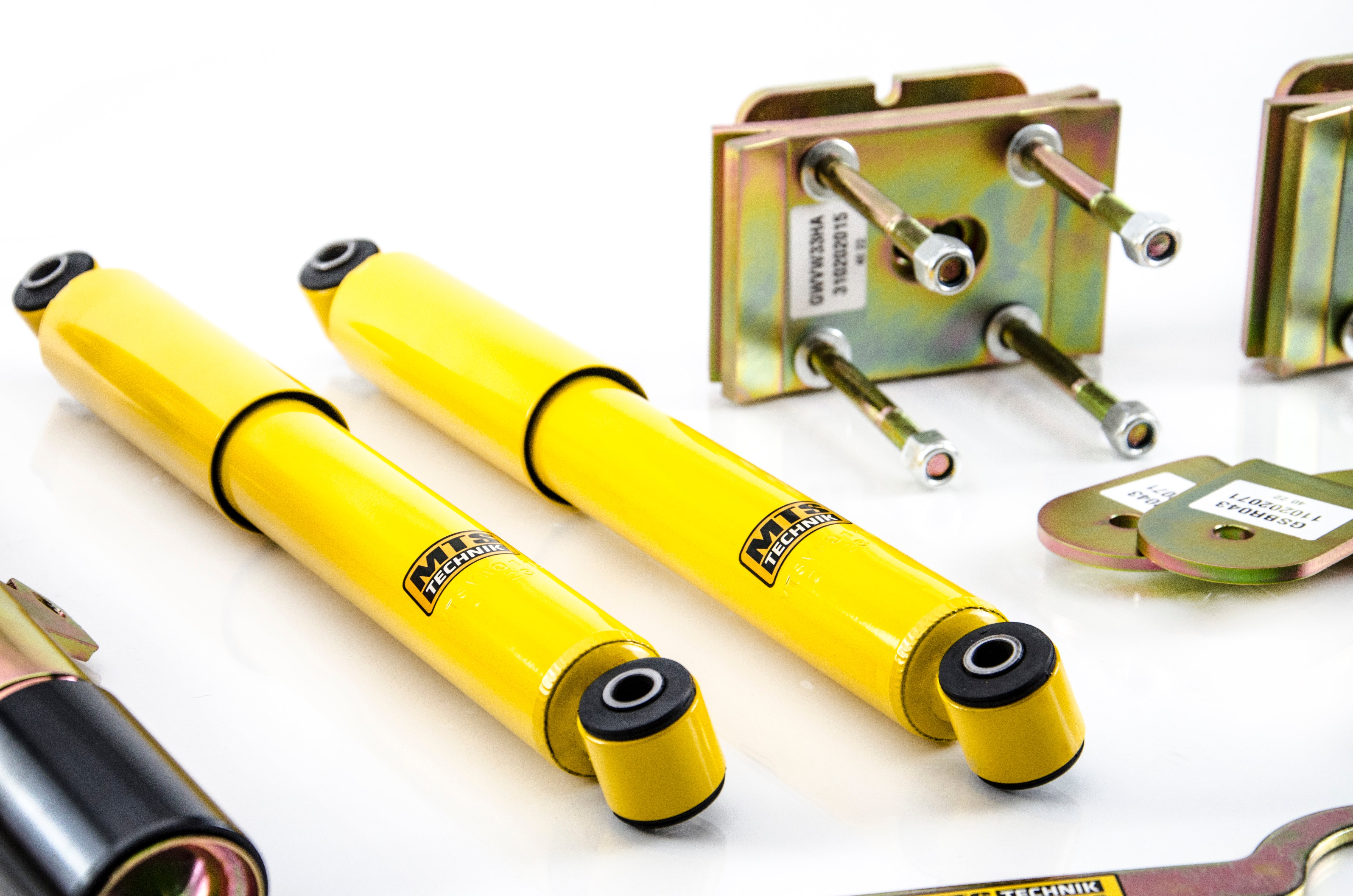 Street Coilover Kit w/ Camber Adjust Top Mounts (Gold) for Volkswagen CADDY Mk4 MPV (SAB/SAJ)