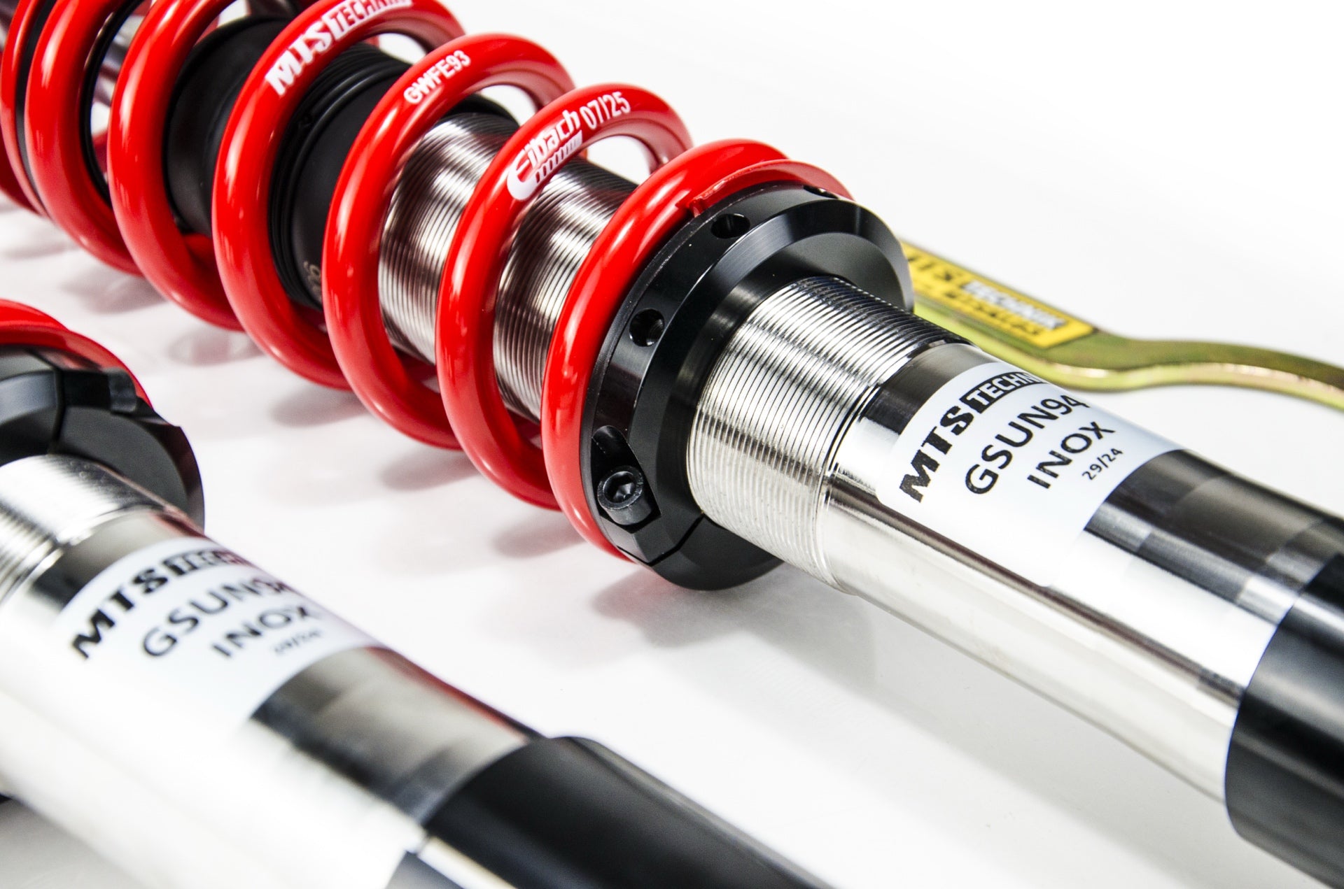 Street Coilover Kit (Inox) for BMW 5 (E39)