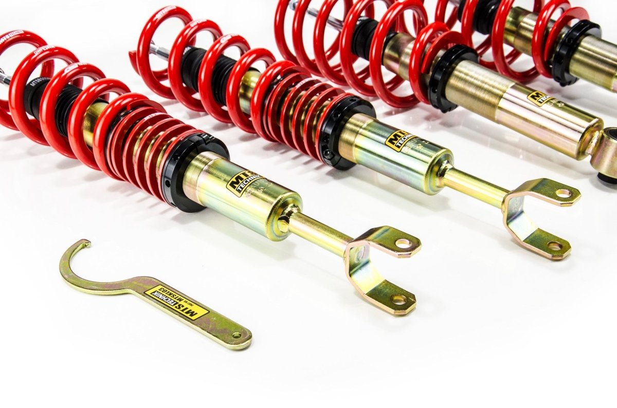 Street Coilover Kit (Gold) for Volkswagen PASSAT B5.5 Mk5ariant (3B6) - MTS Technik UK - mtsgwau28-volkswagen-passat-b55-mk5ariant-3b6