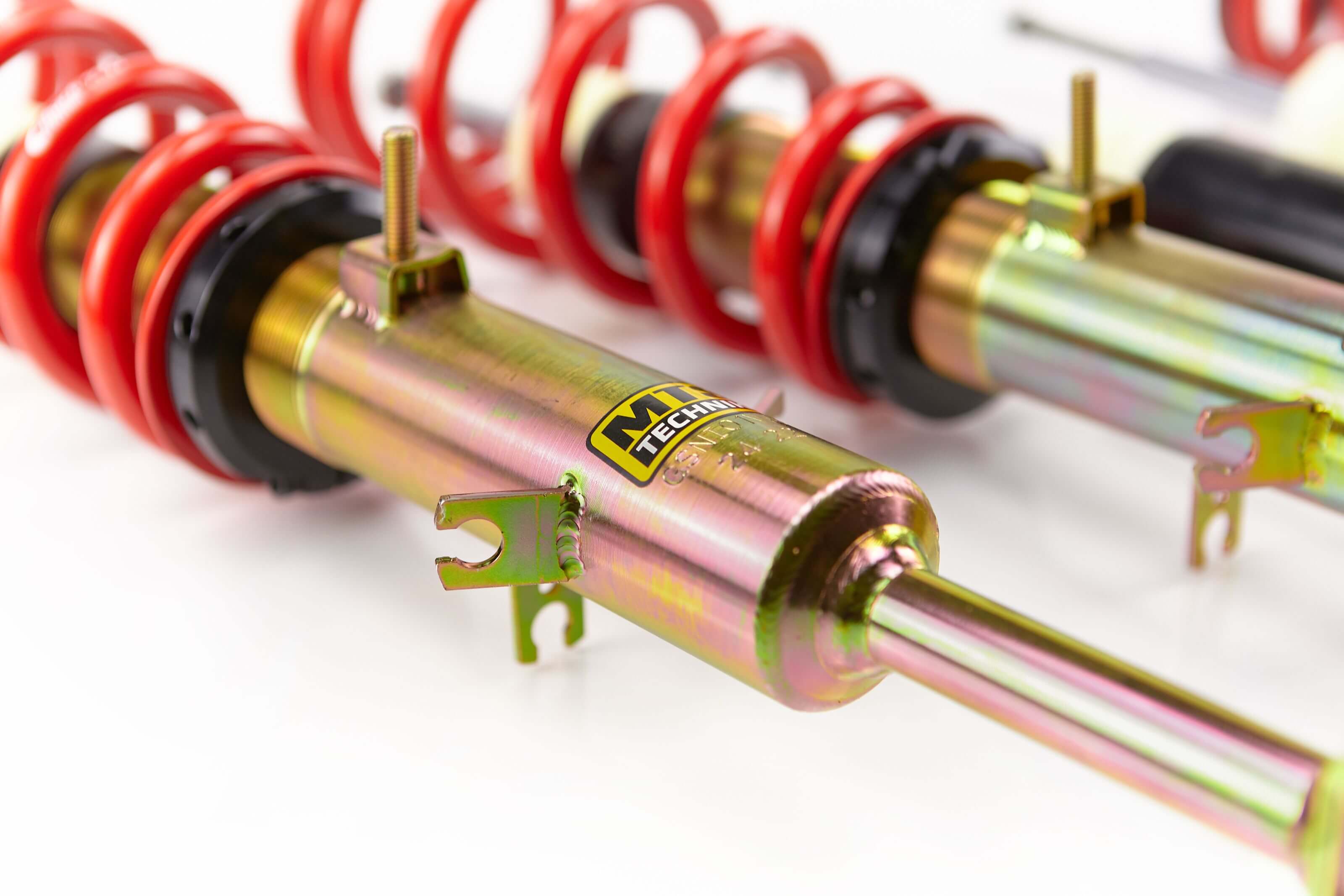 Street Coilover Kit (Gold) for Nissan 350Z Coupe (Z33)