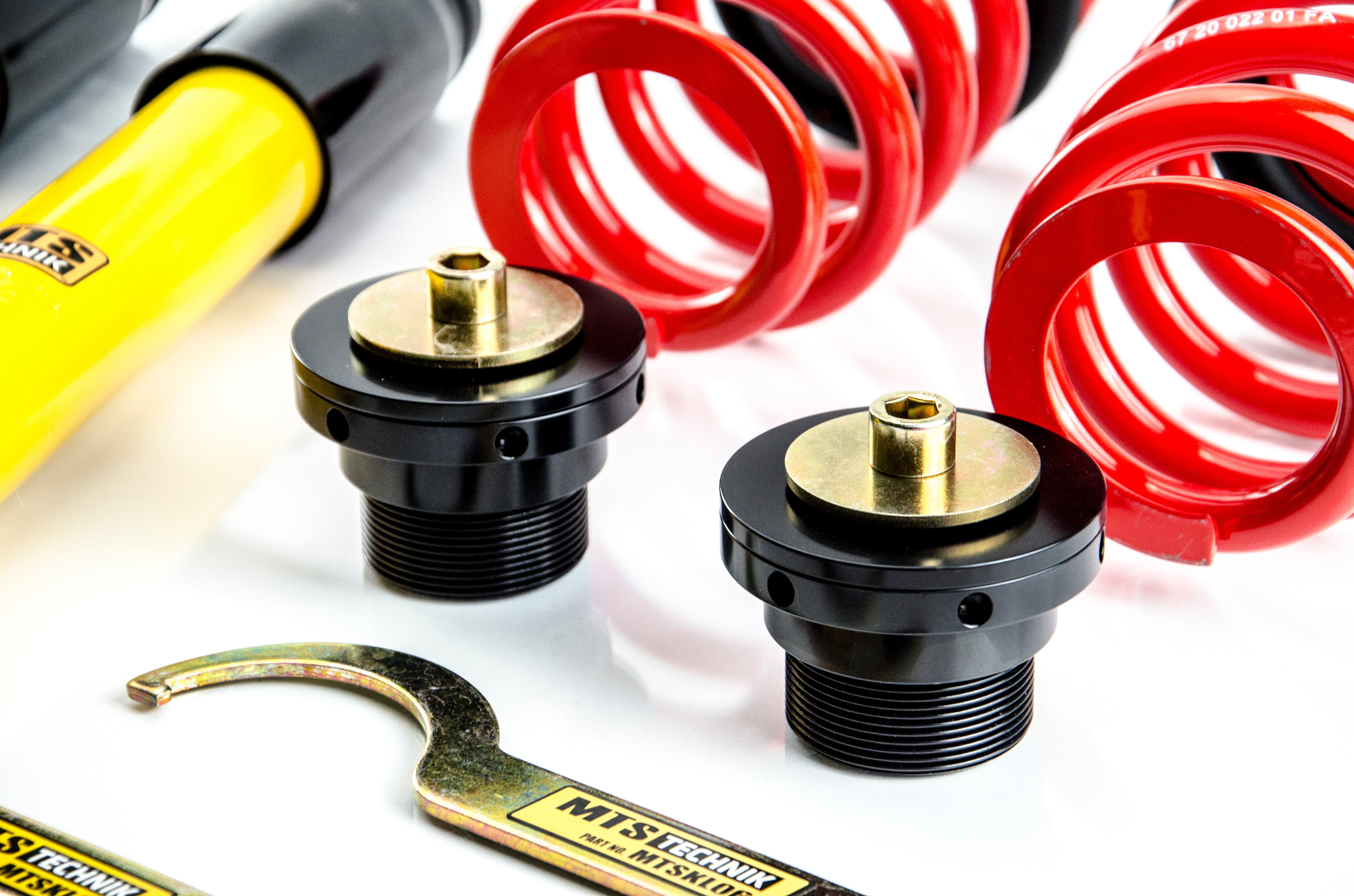 Street Coilover Kit w/ Camber Adjust Top Mounts (Inox) - Weld-In for BMW 8 (E31)